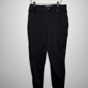 Gloria‎ Vandderbilt - Amanda style - black jeans  size 10 -cp